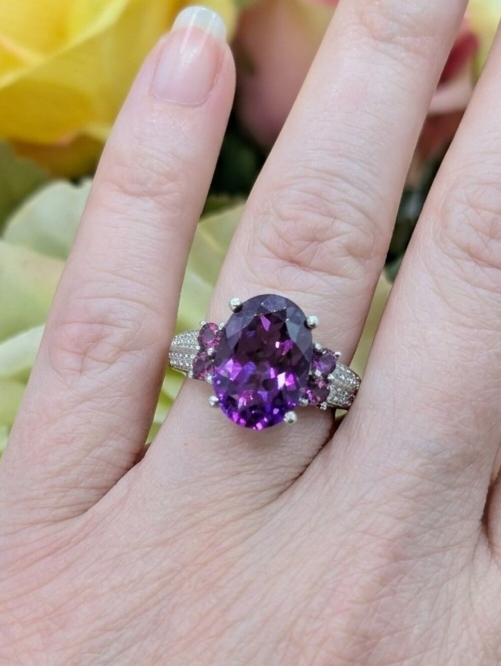 8.6ctw Lab Color-Change Sapphire, Rhodolite Garnet, Zircon Ring 925 Silver